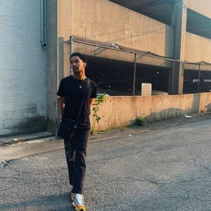 Meet your Posher, Warren